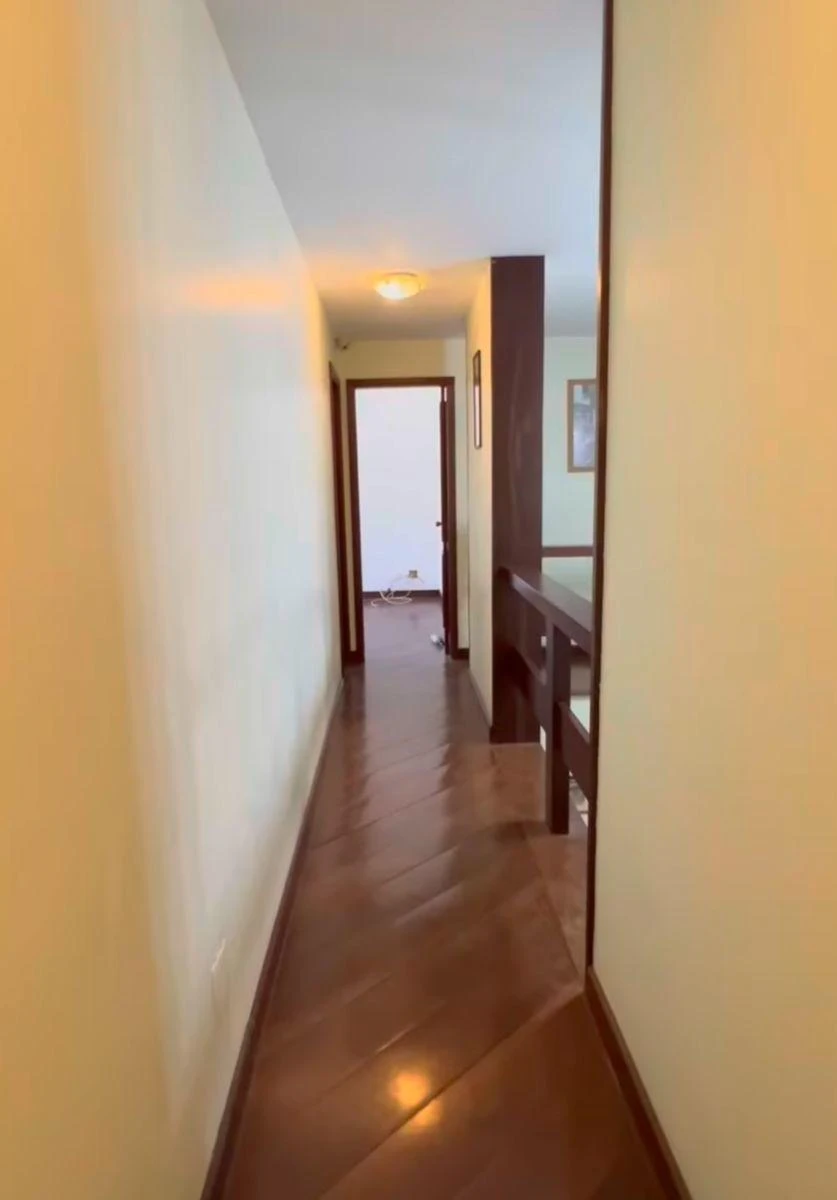 600 m² house with 5 en-suite bedrooms and balcony grill — photo 13