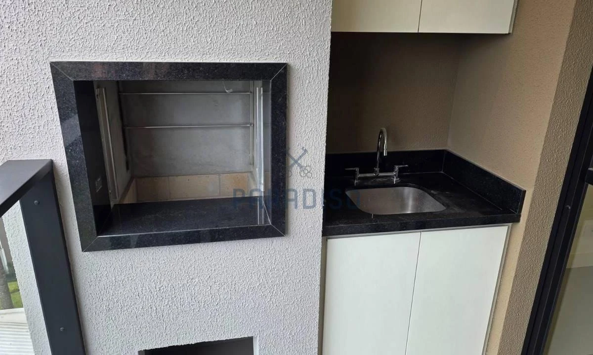2-bedroom apartment with a grill on the balcony — photo 17