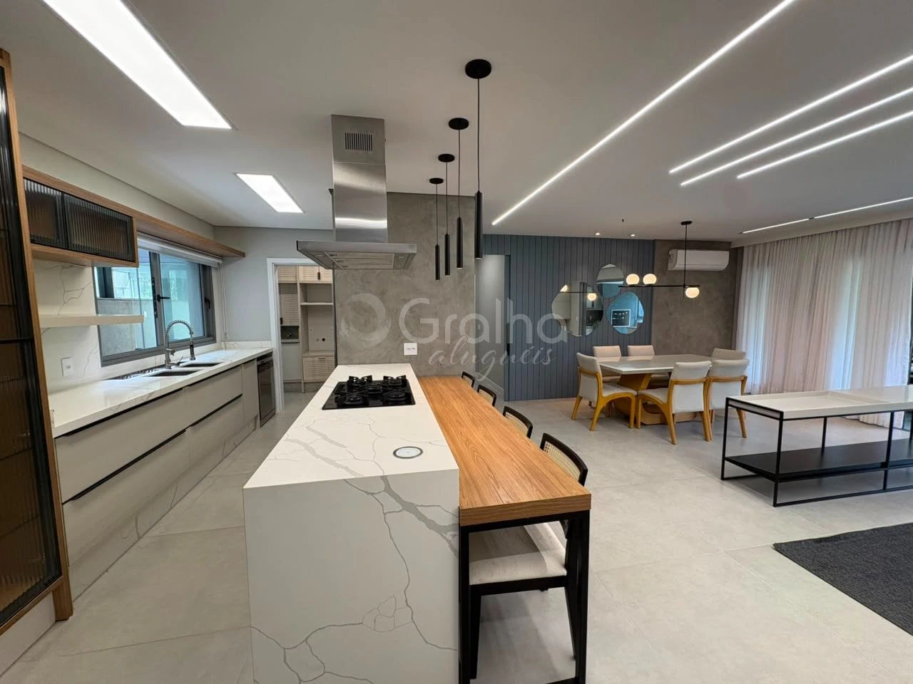 3 en-suite bedroom apartment with 320 m² and 3 parking — photo 2