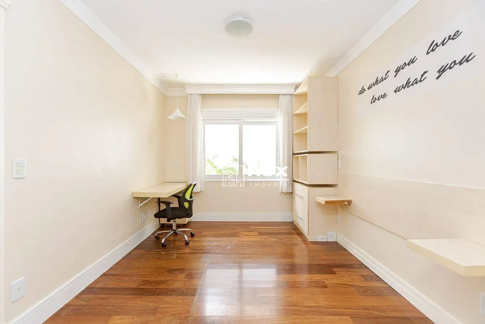 Unfurnished 598 m² house with 6 parking spaces — photo 21