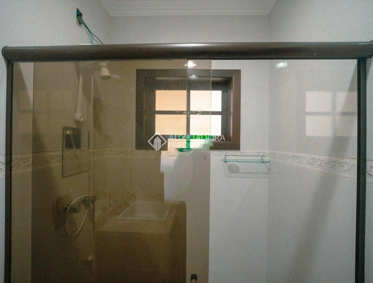 1723 m² house with a bathtub and a grill on the balcony — photo 42