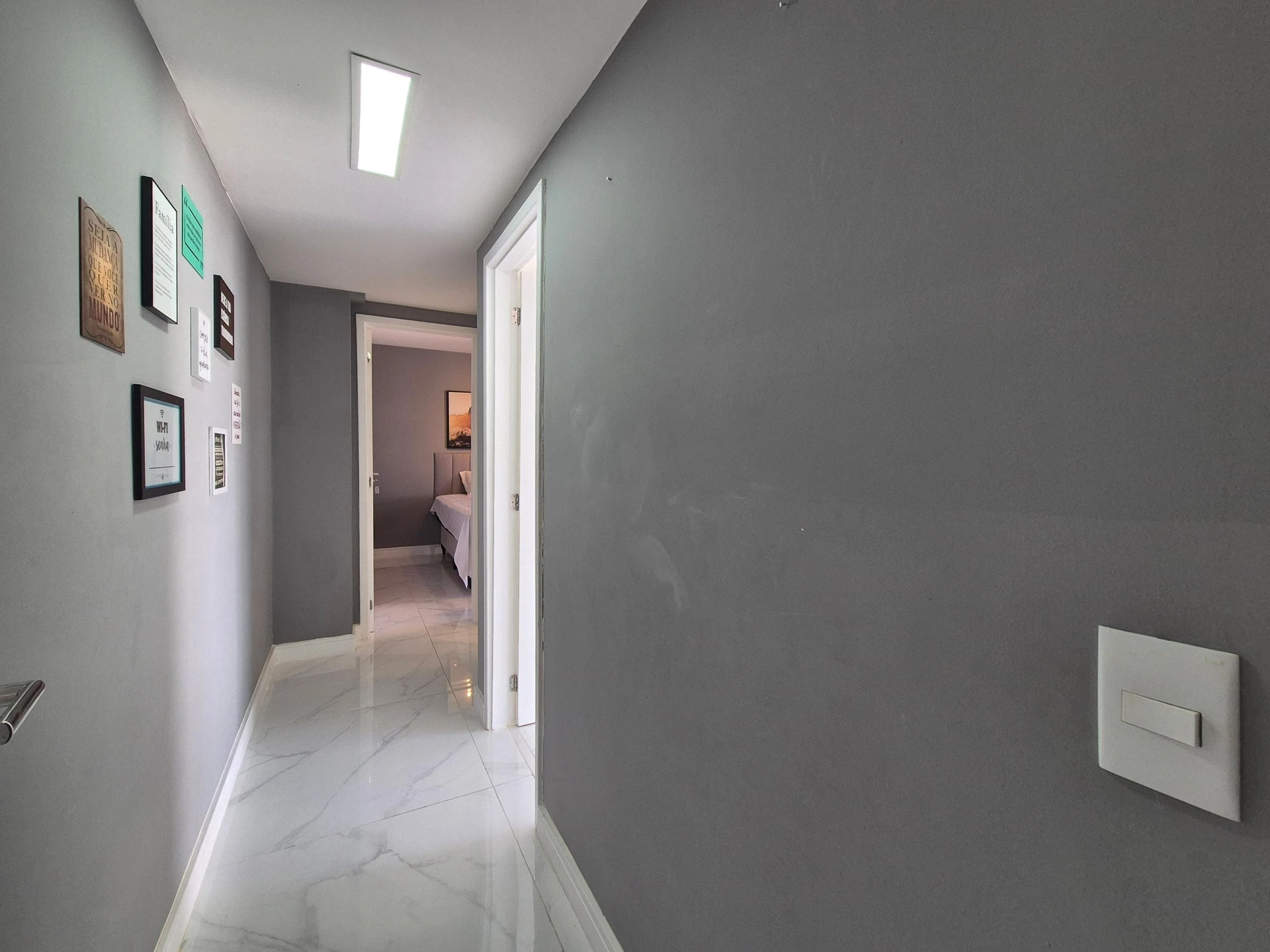 Furnished apartment with 5 bedrooms and open-plan kitchen — photo 25