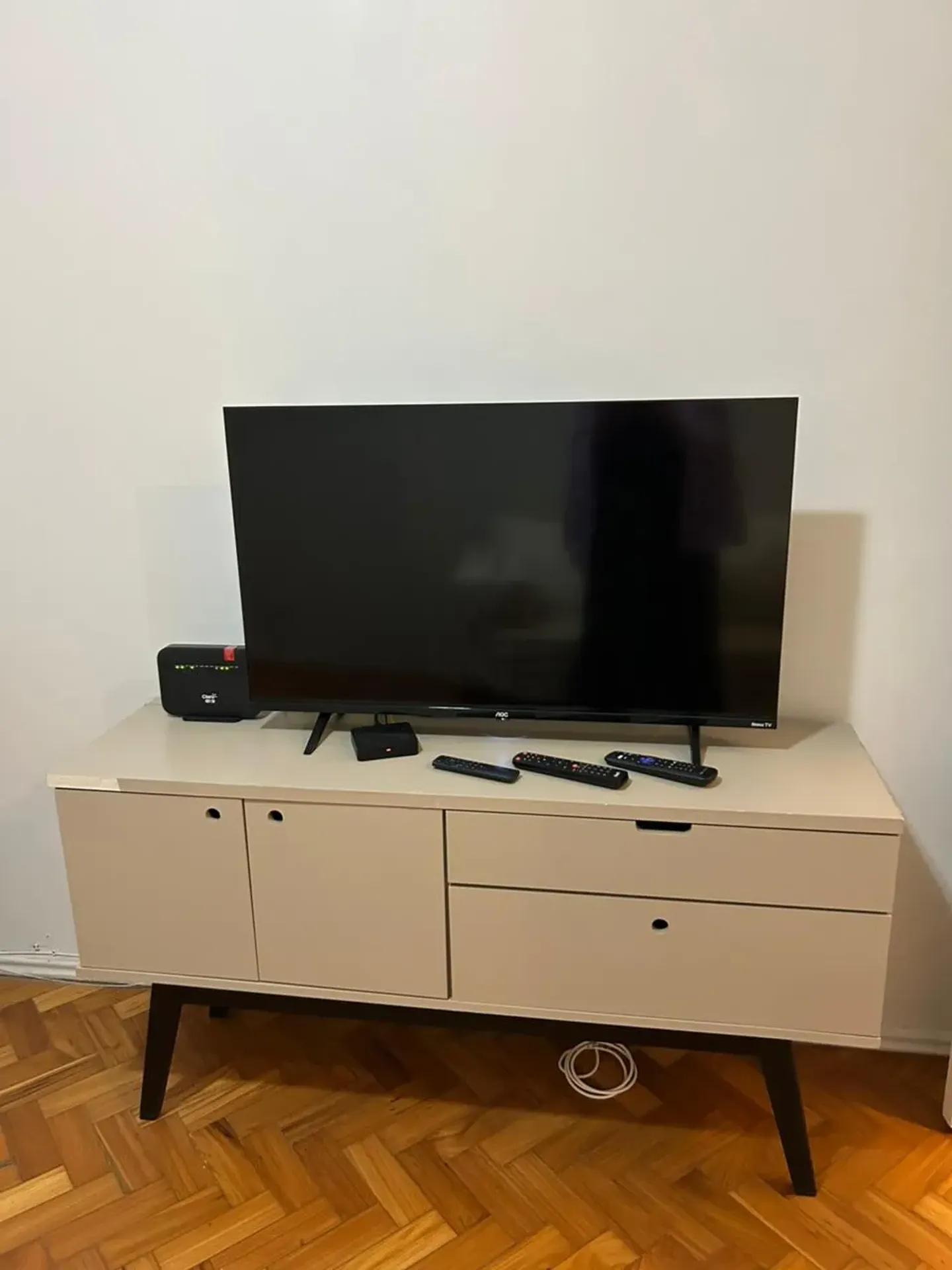 Apartment on the 6th floor with wood or laminate floors — photo 8
