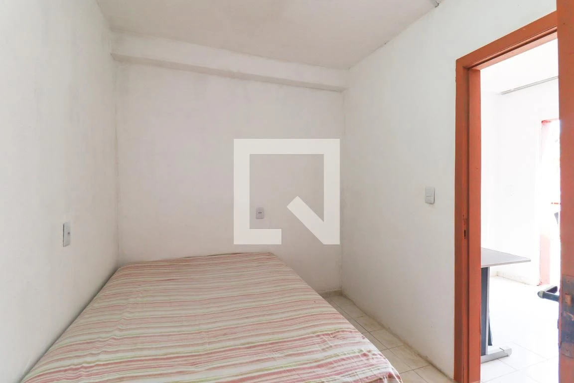 Furnished 25 m² studio in Curitiba — photo 11