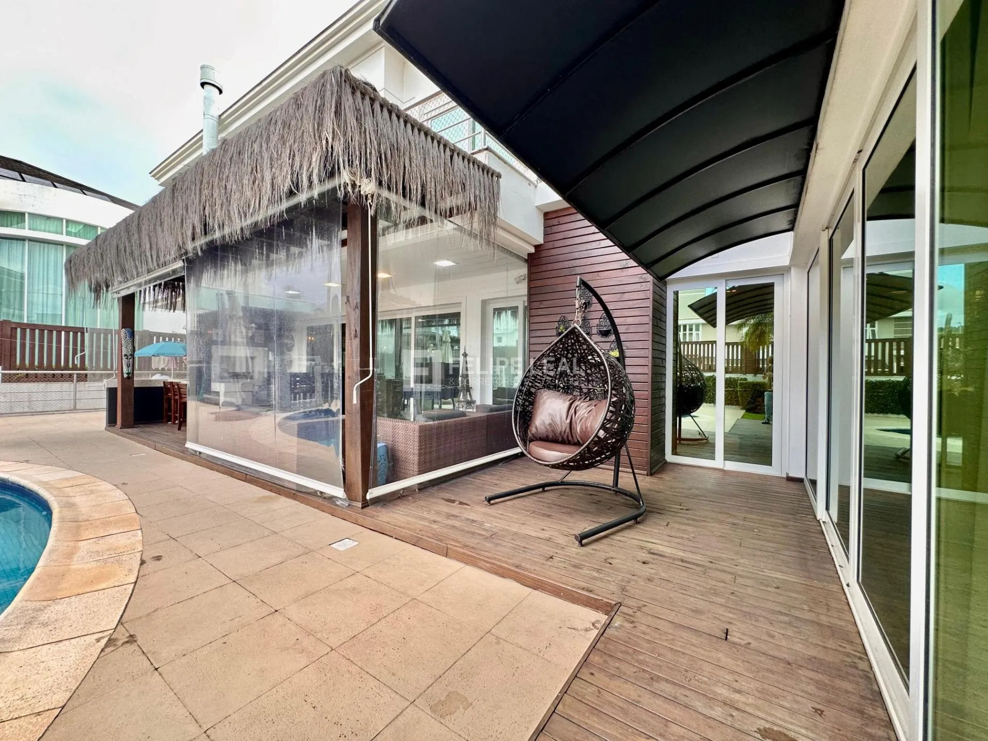 Casa en alquiler con 7 dormitorios y 5 baños, 612 m² — photo 5