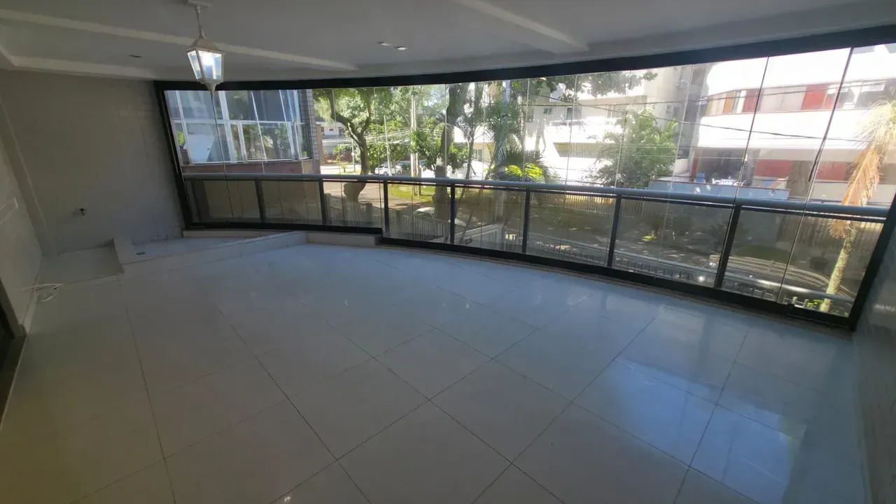 173 m² apartment with a balcony and 3 bedrooms — photo 8