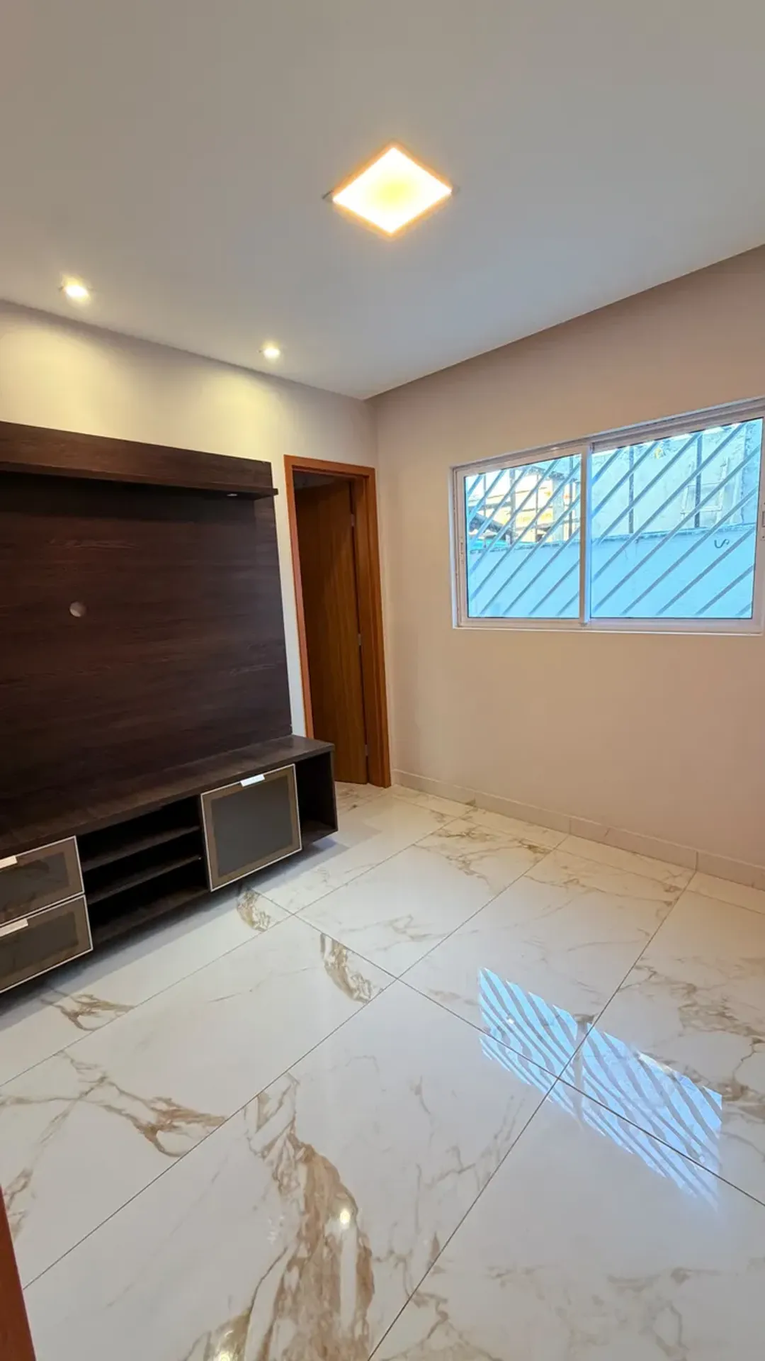 Casa de 4 dormitorios con balcón gourmet en João Pessoa — photo 17