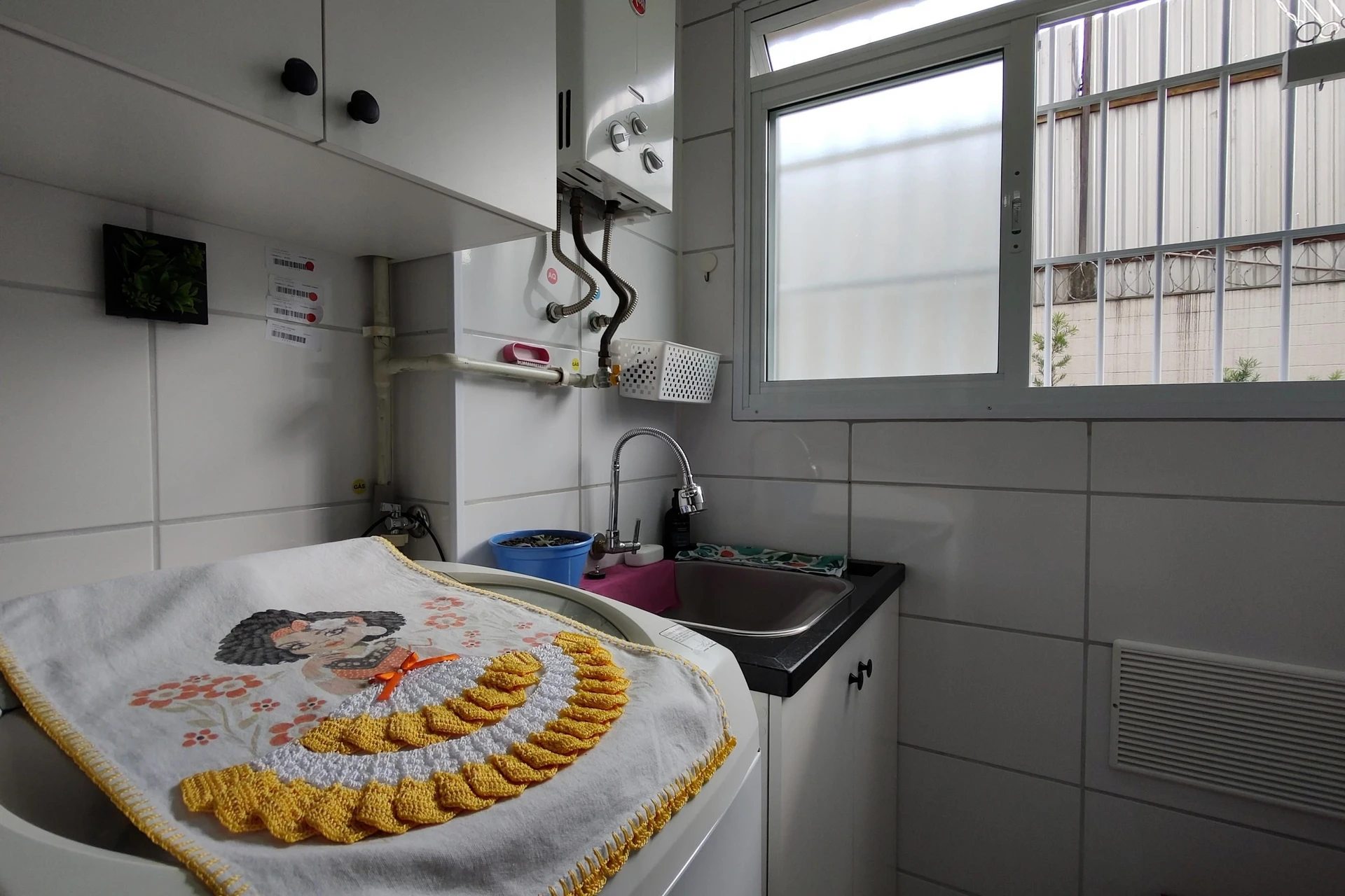 2-bedroom apartment with a glass-enclosed balcony — photo 17