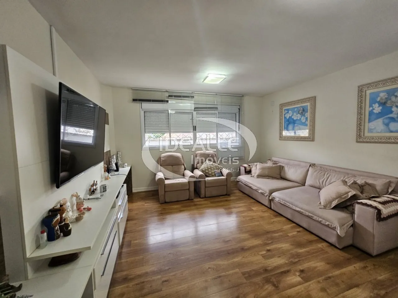 House with 4 en-suite bedrooms and open kitchen — photo 17