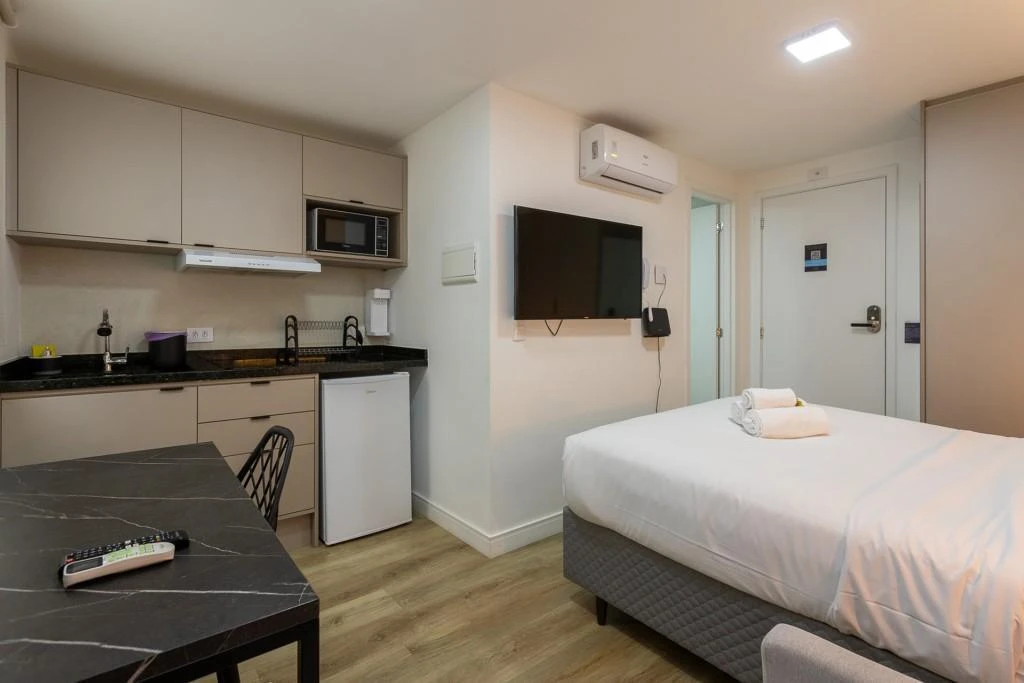 Furnished 1-bedroom apartment, 27 m² with 1 bath — photo 2