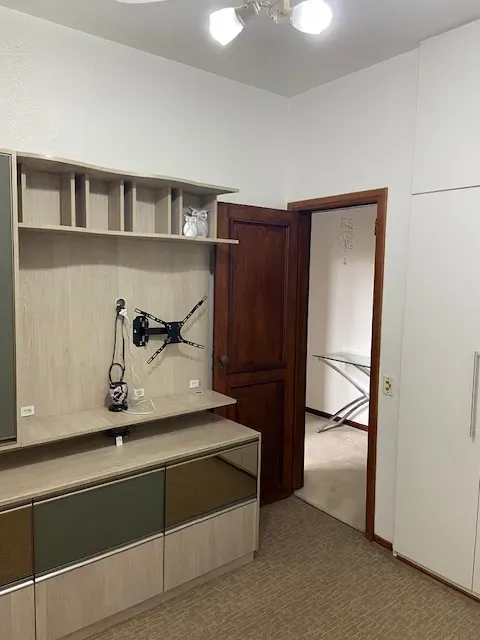 Home office in a 3-bedroom apartment, 120 m² — photo 3