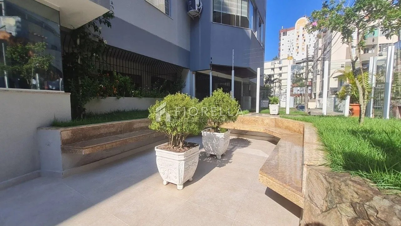 113 m² apartment with a home office and a water view — photo 29