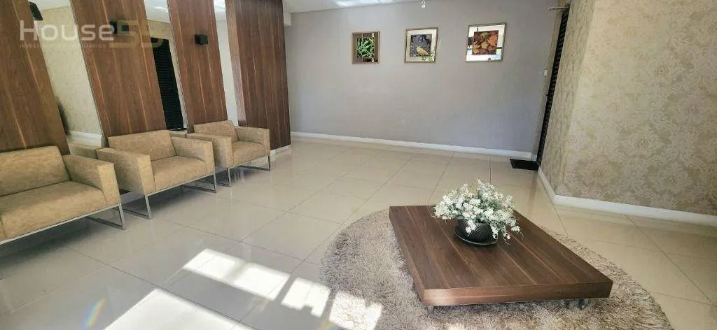 Apartment with balcony, 1 en-suite and 115 m², 2 parking