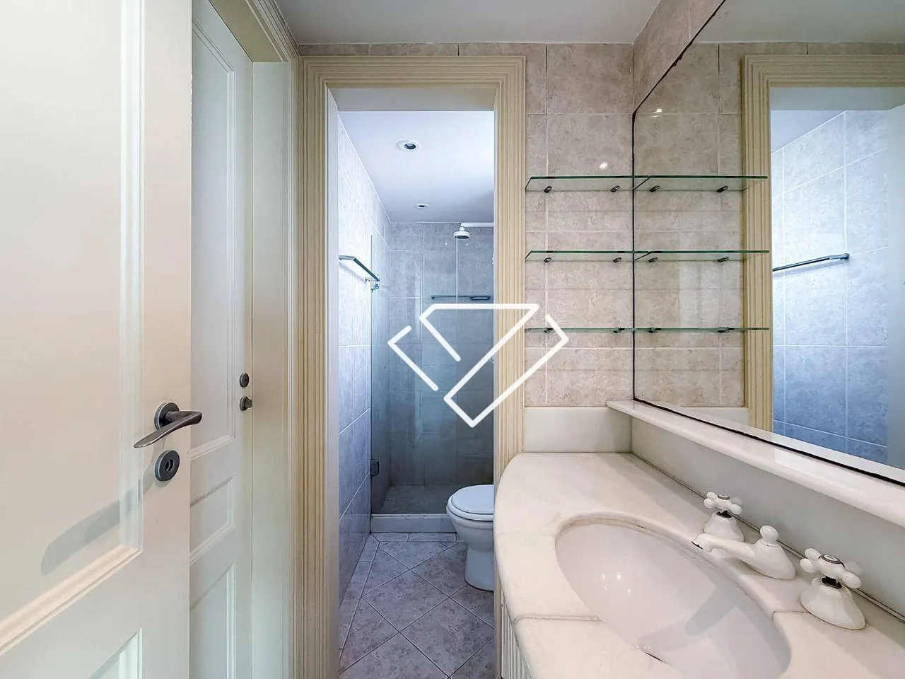 3-bedroom apartment with 165 m² and 3 parking spaces — photo 16