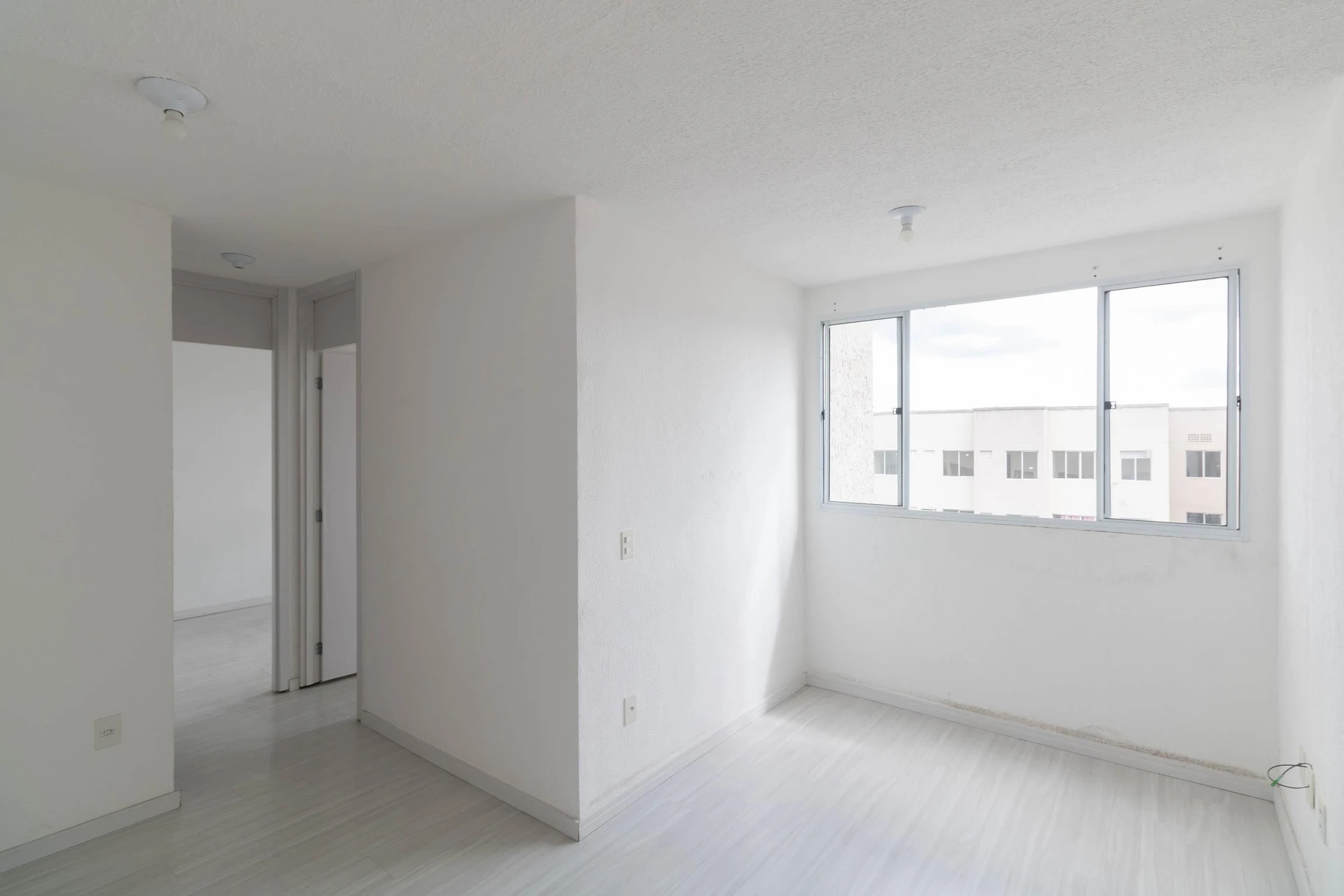 2-bedroom apartment with 1 bathroom, no parking — photo 16