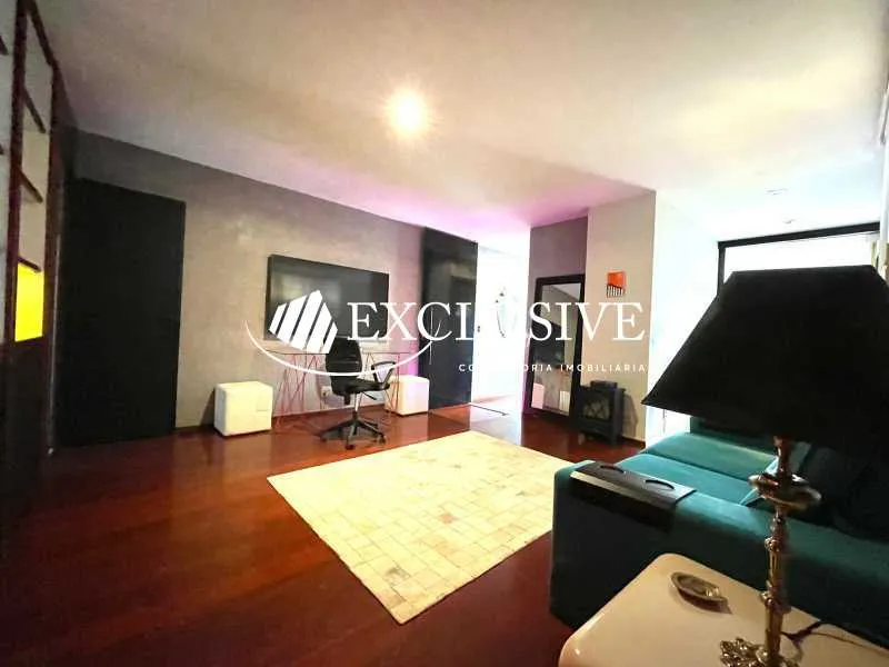 Furnished linear penthouse with 2 bedrooms and 4 baths — photo 15
