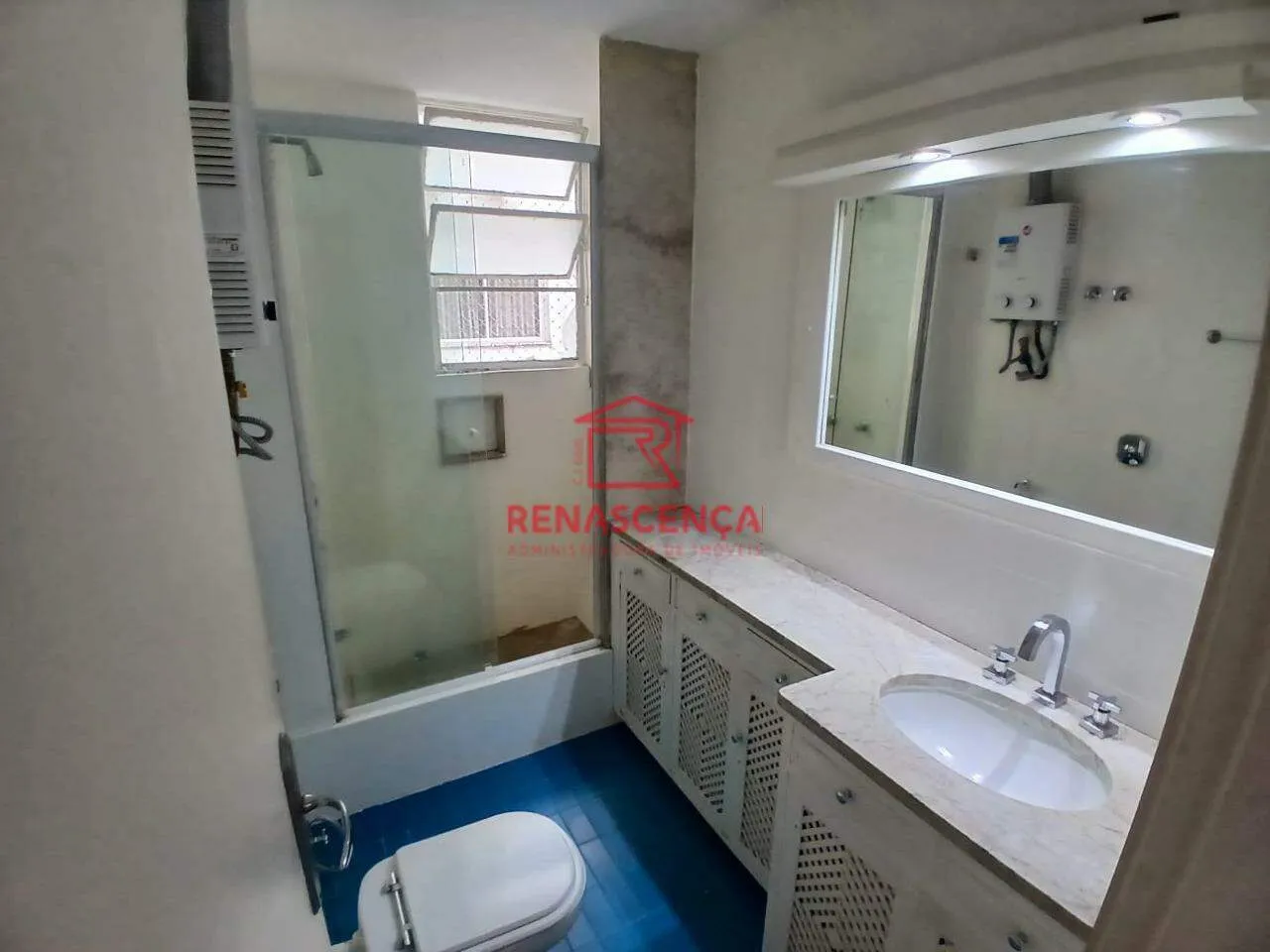 Unfurnished apartment with 3 bedrooms and 3 bathrooms — photo 21