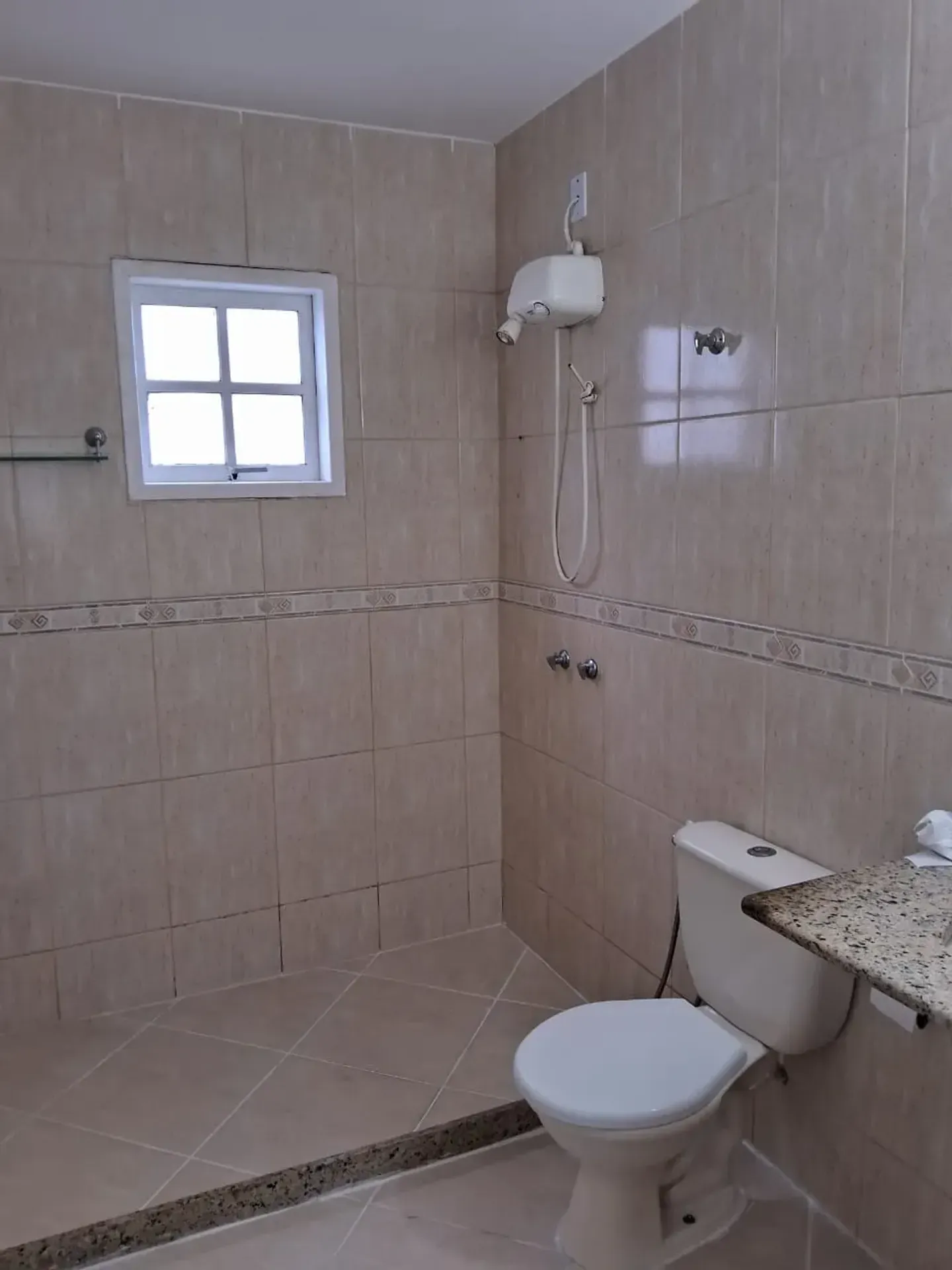 House, 250 m², with a walk-in closet — photo 16
