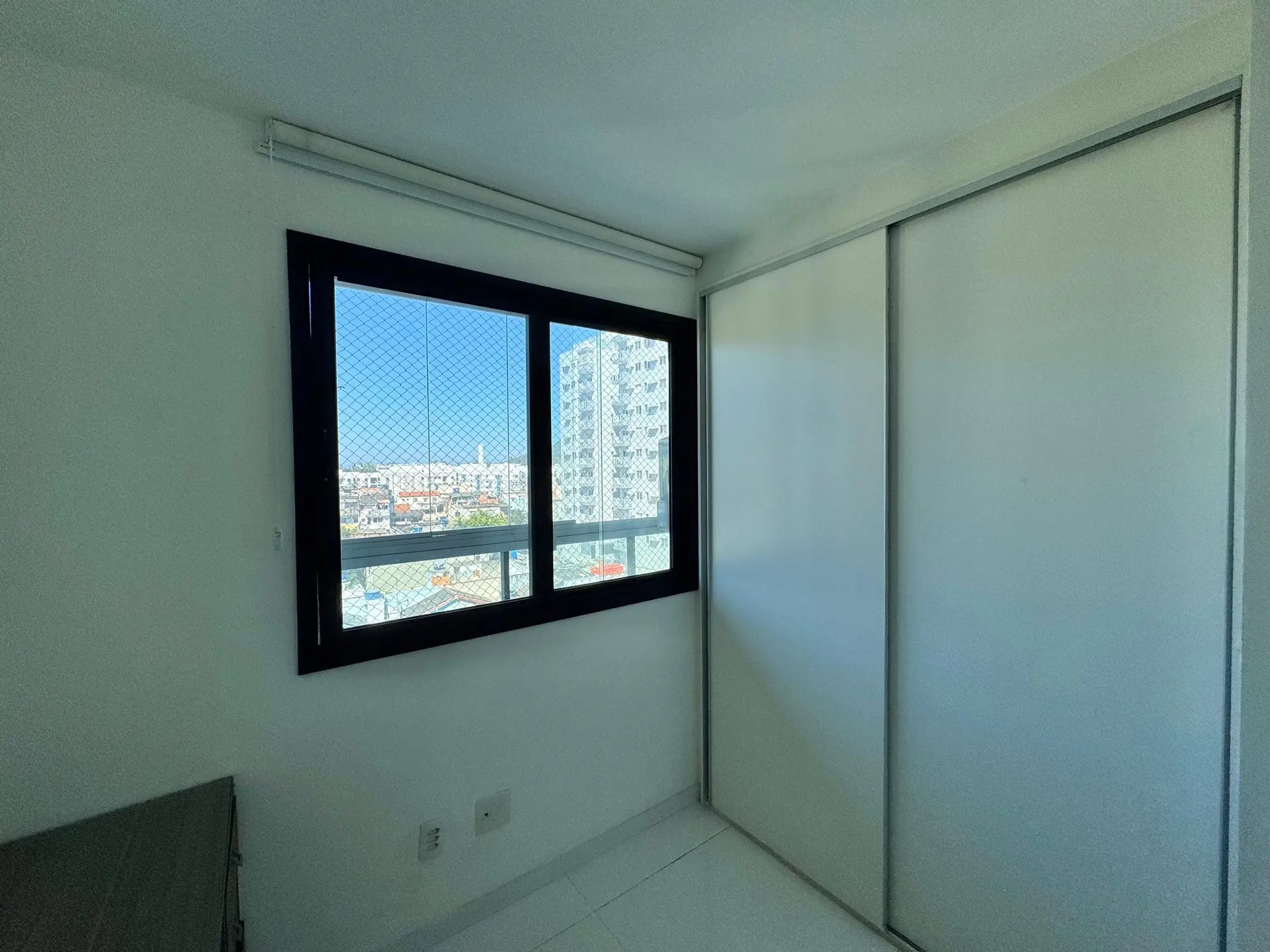 3-bedroom apartment with a grill on the balcony — photo 32