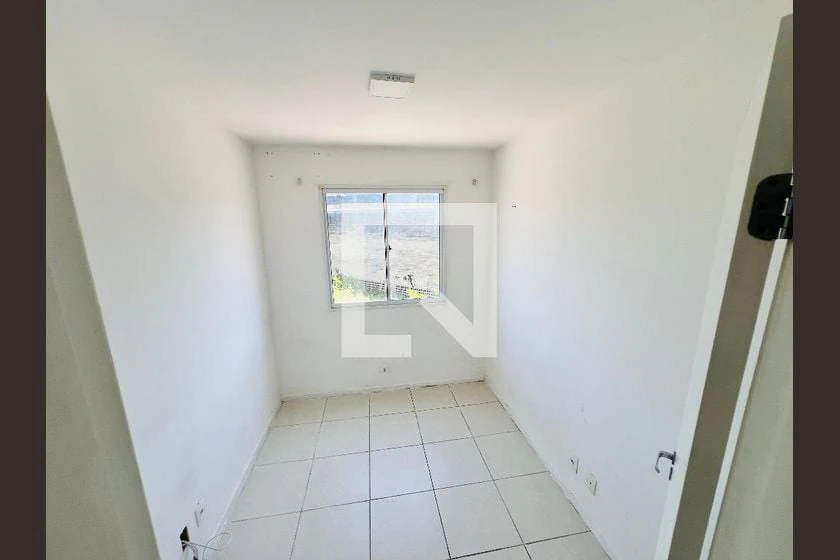 Apartamento de 2 quartos com cozinha a gás e varanda — photo 18