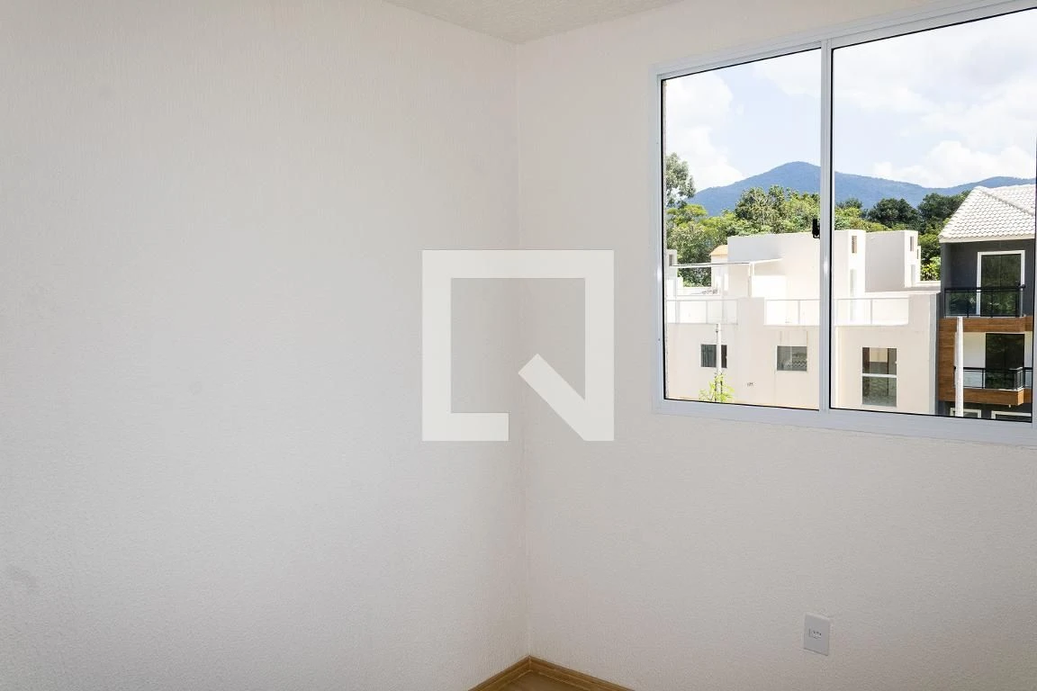 Unfurnished 2-bedroom apartment with an open-air pool — photo 16