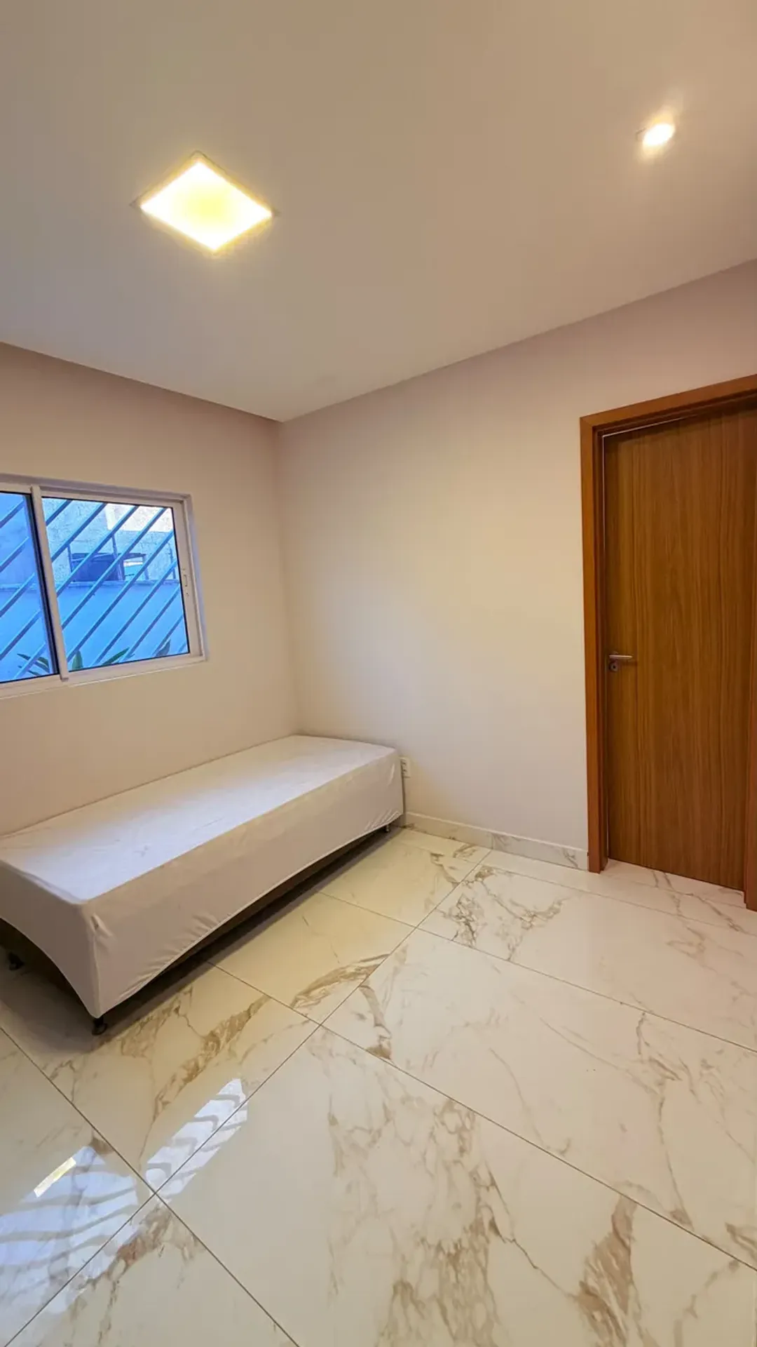 Casa de 4 dormitorios con balcón gourmet en João Pessoa — photo 10