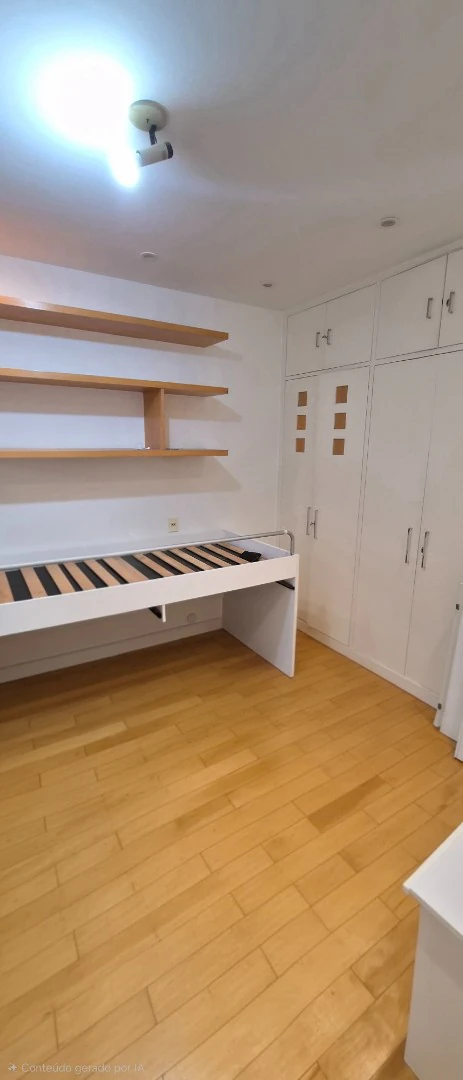 3-bedroom apartment with air conditioning and 185 m² — photo 15