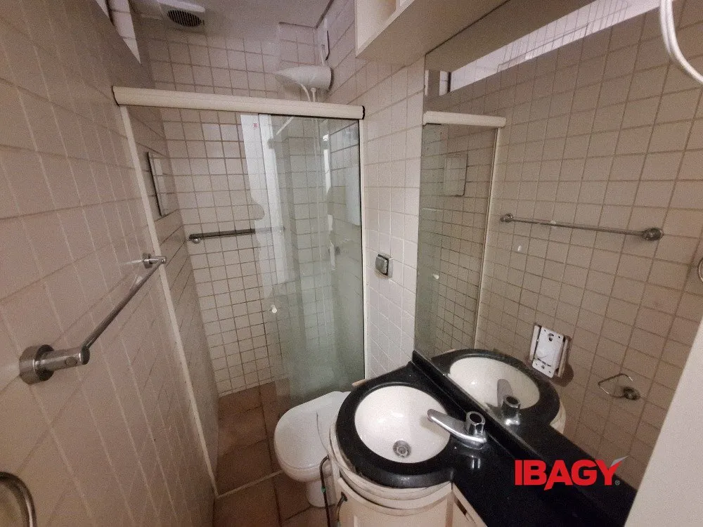 Unfurnished studio 28 m² with 1 bedroom and 1 bath — photo 5
