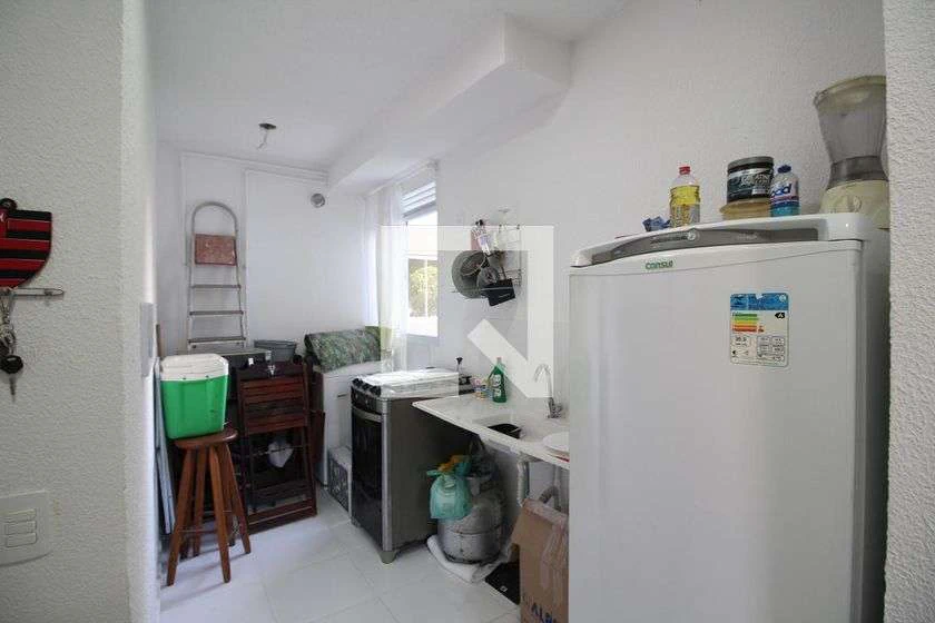 Apartamento de 2 quartos com 1 banheiro e cozinha separada — photo 11