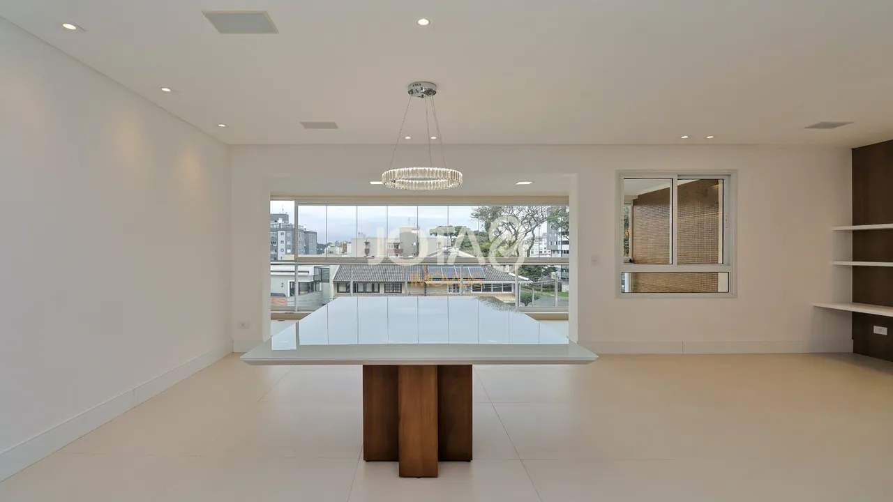 Apartment with 3 en-suite bedrooms 266 m² and parking — photo 5