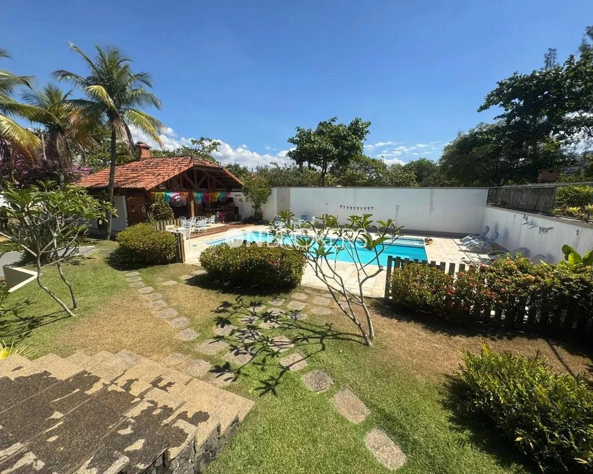 Furnished house with 1000 m², 5 en-suites and 7 parking spots — photo 5