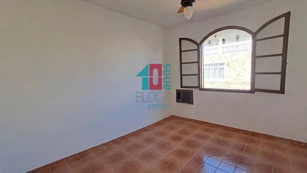 House with 3 bedrooms, balcony and private garden — photo 15