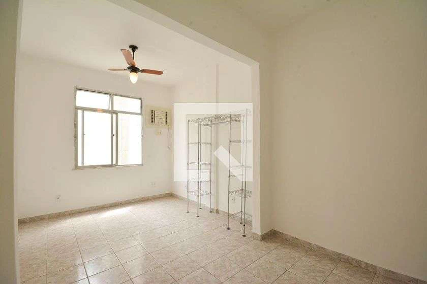 Apartamento de 1 quarto com vista de montanhas e água — photo 5