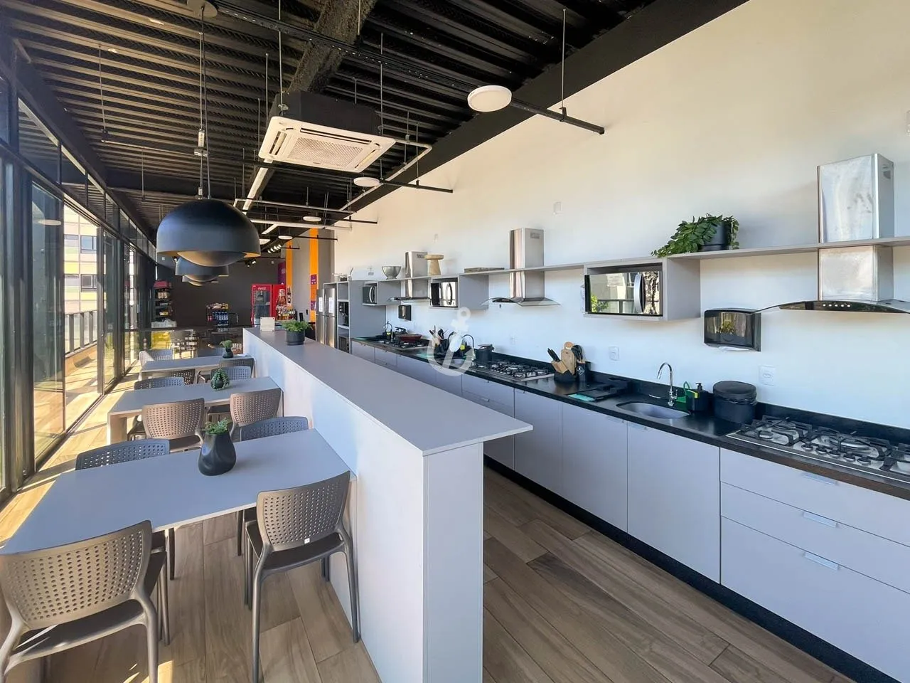Apartamento mobiliado de 1 suíte com 102 m² e vaga — photo 4