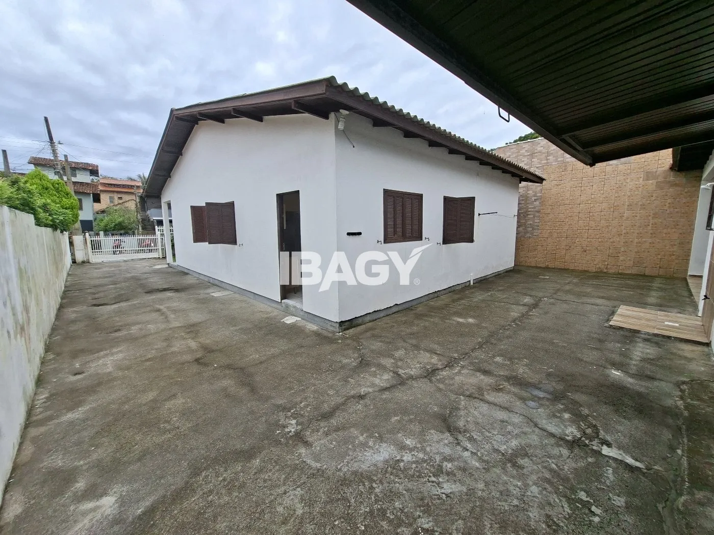 4-bedroom house with a water view in Florianópolis — photo 13