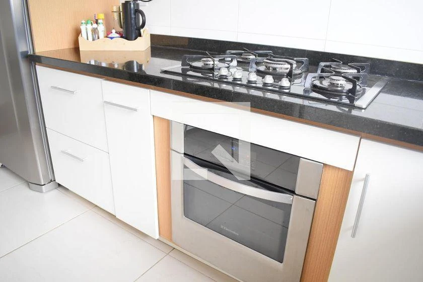 Furnished apartment, 113 m², with a grill on the balcony — photo 4