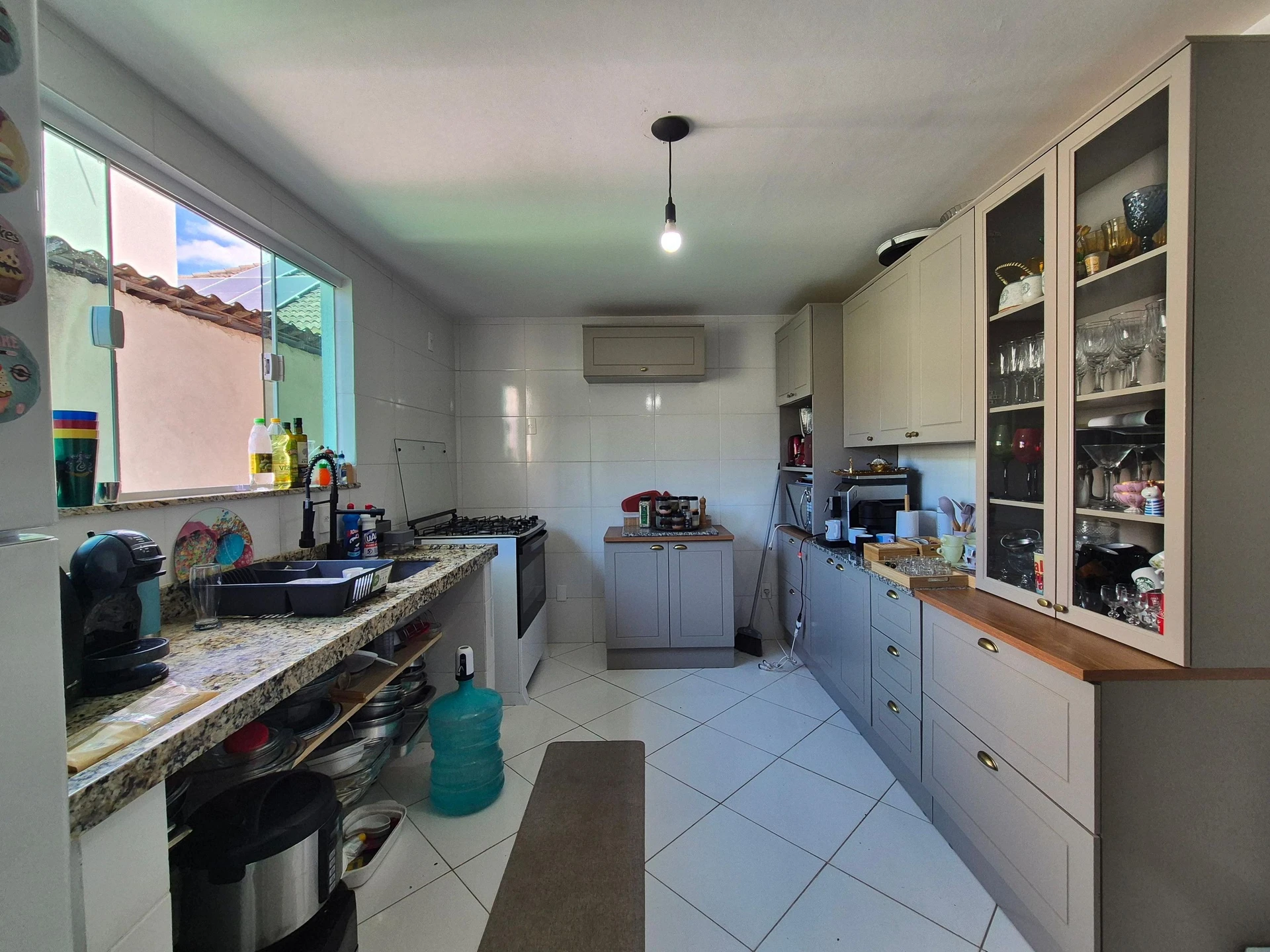 Furnished house with 4 bedrooms and a balcony — photo 30