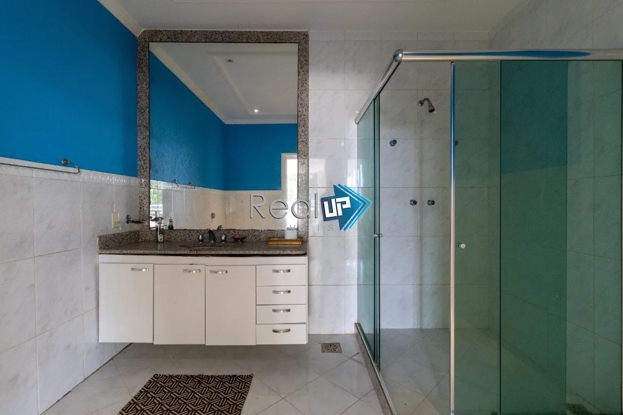 Condominium house with 5 bedrooms and 1081 m² plus laundry — photo 58