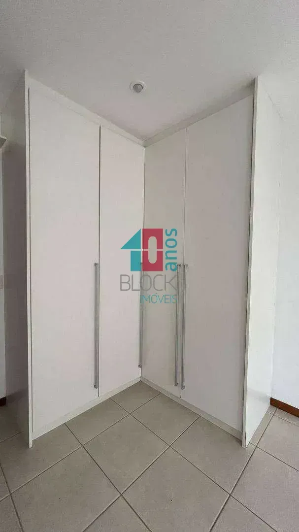 Penthouse with 3 bedrooms, 2 suites, 250 m² — photo 18