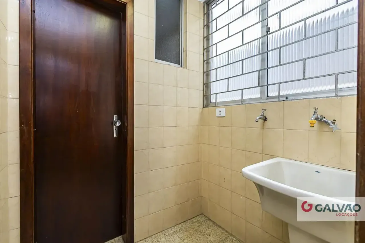Ground-floor 108 m² apartment with 3 bedrooms and closed kitchen — photo 14