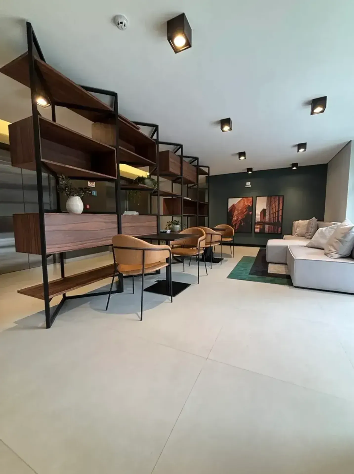 Apartamento com 2 quartos mobiliado e cozinha integrada — photo 44