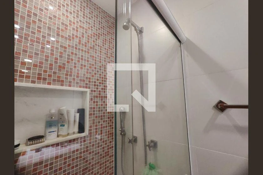 Rental apartment with 4 bedrooms, 360 m² and a balcony — photo 45