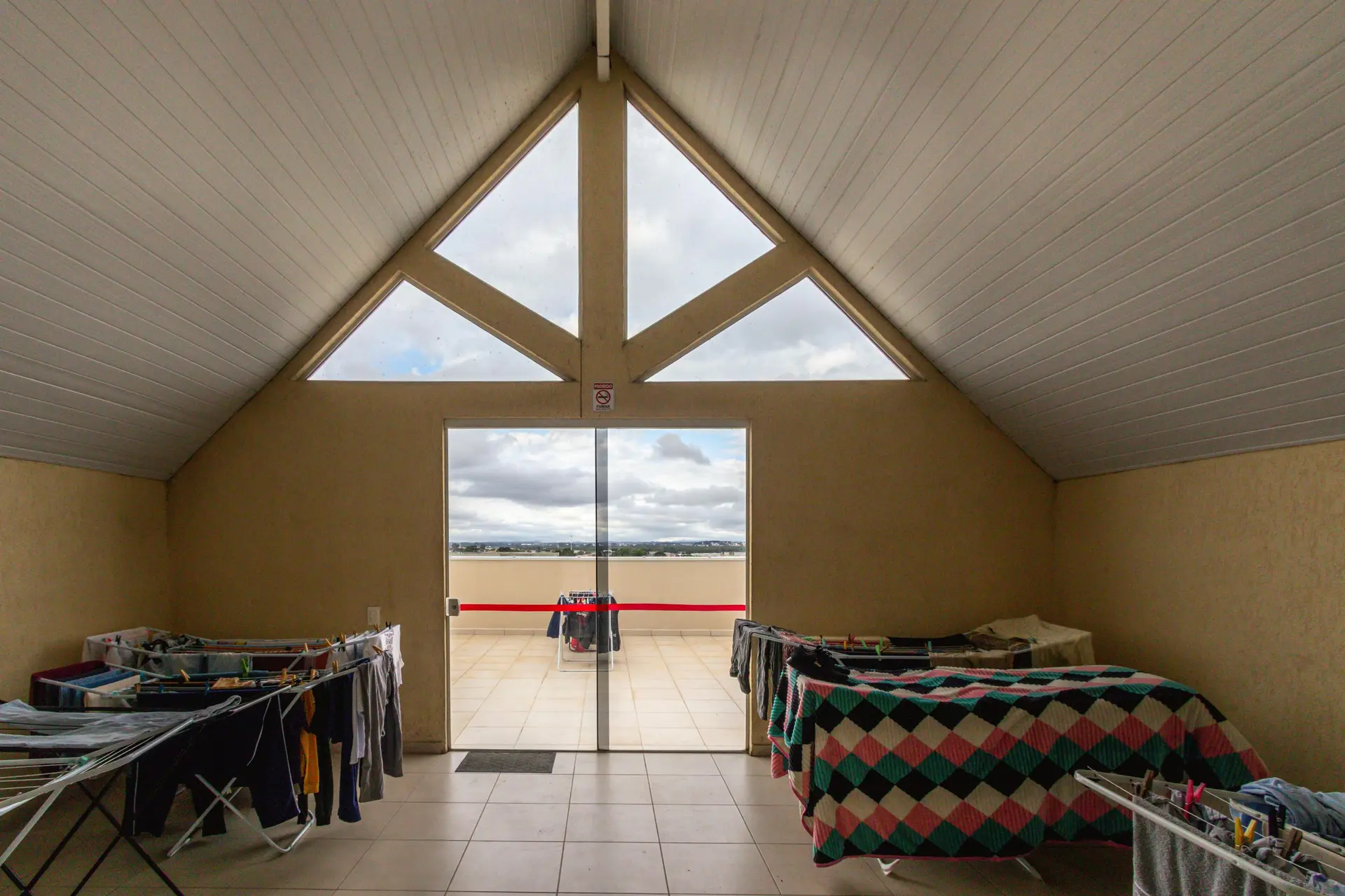 2-bedroom apartment with a home office in Curitiba — photo 25