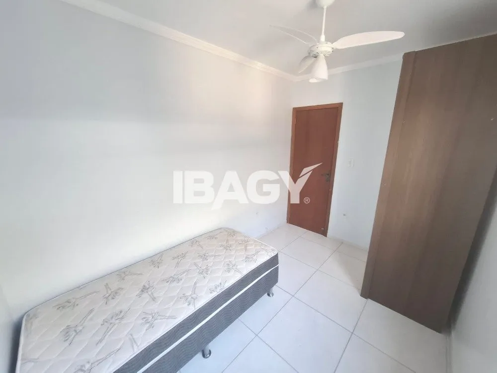 Apartment with 2 bedrooms and a private BBQ area — photo 7