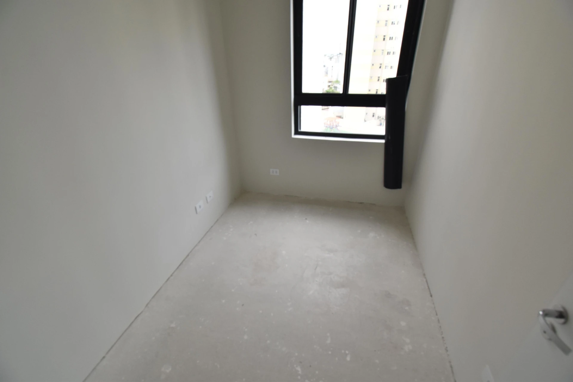 Панорамні вікна та 3 спальні: квартира 68 м² — photo 32