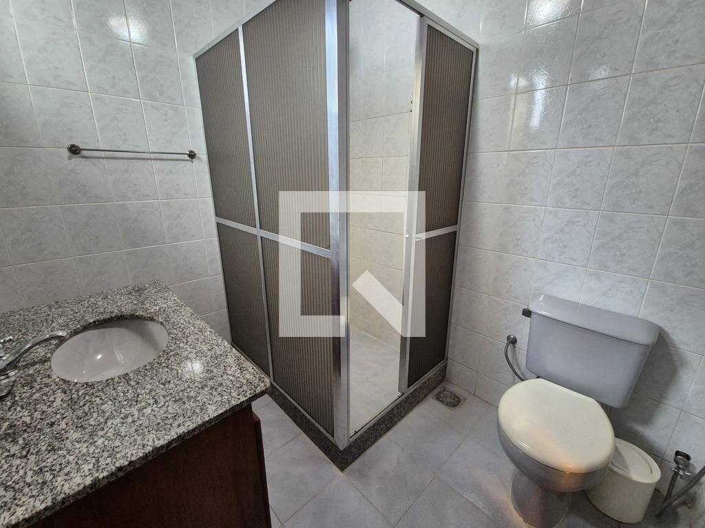 Furnished apartment with 3 en-suite bedrooms and 3 baths — photo 53