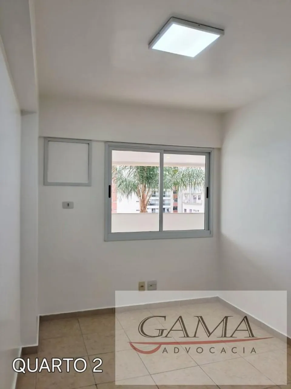 Apartment with 3 bedrooms and an enclosed balcony — photo 11