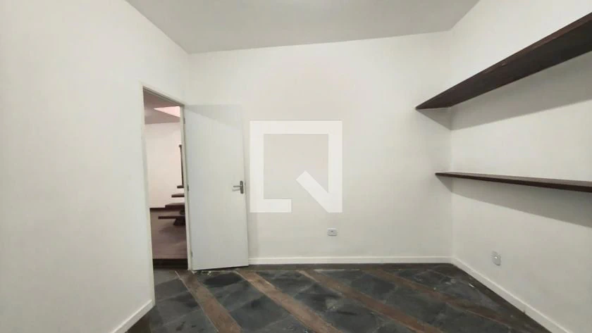 Сад и 4 спальни: дом 250 м² — photo 30