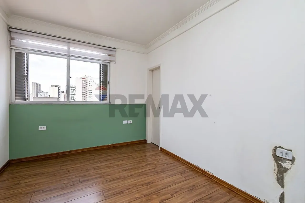 Home office in a 3-bedroom apartment, 181 m² — photo 39