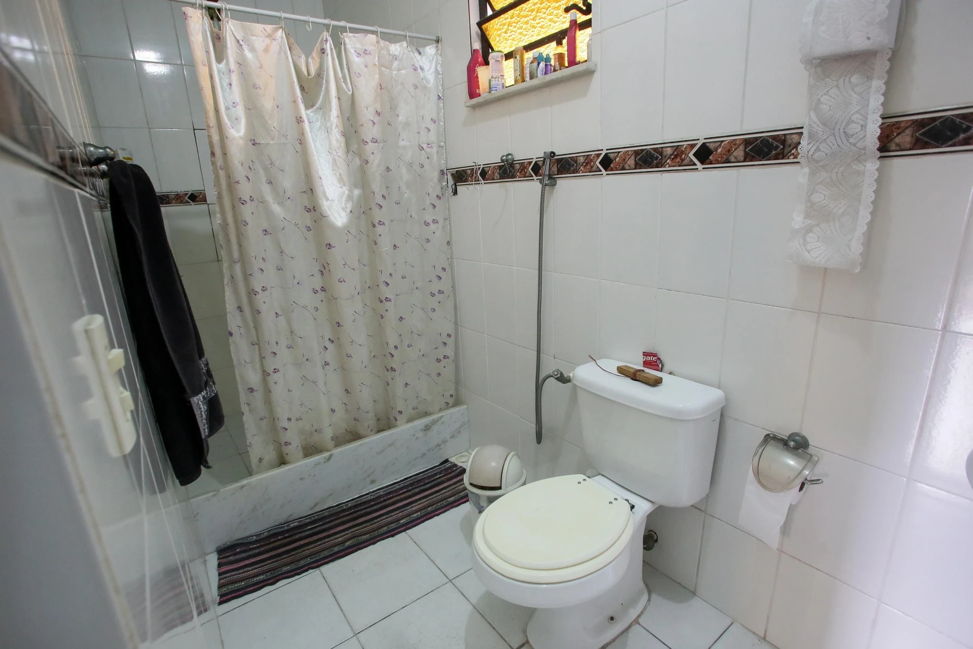 Casa mobiliada com 2 suítes e 3 banheiros e 1 vaga — photo 46